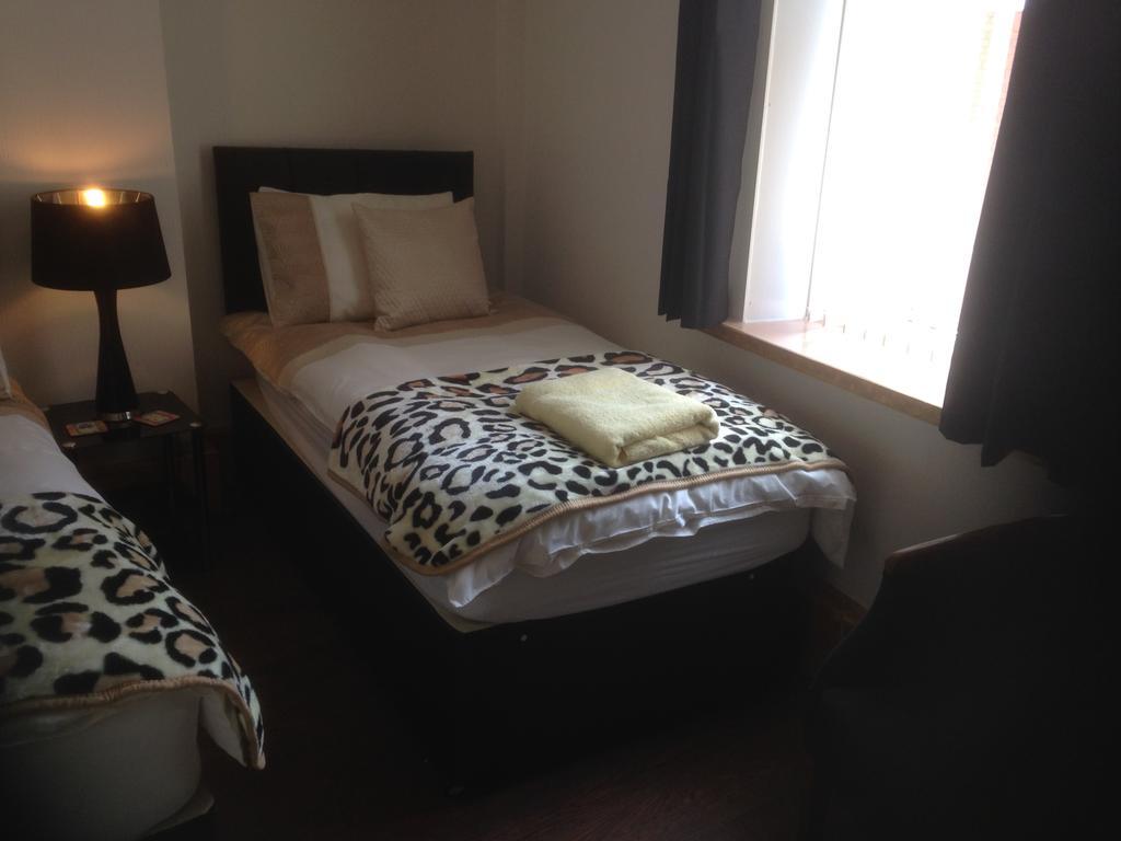 בלקפול Sutton Park Guest House מראה חיצוני תמונה