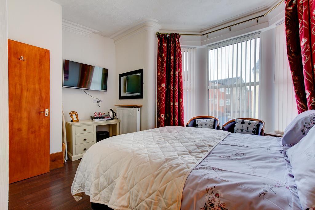 בלקפול Sutton Park Guest House מראה חיצוני תמונה